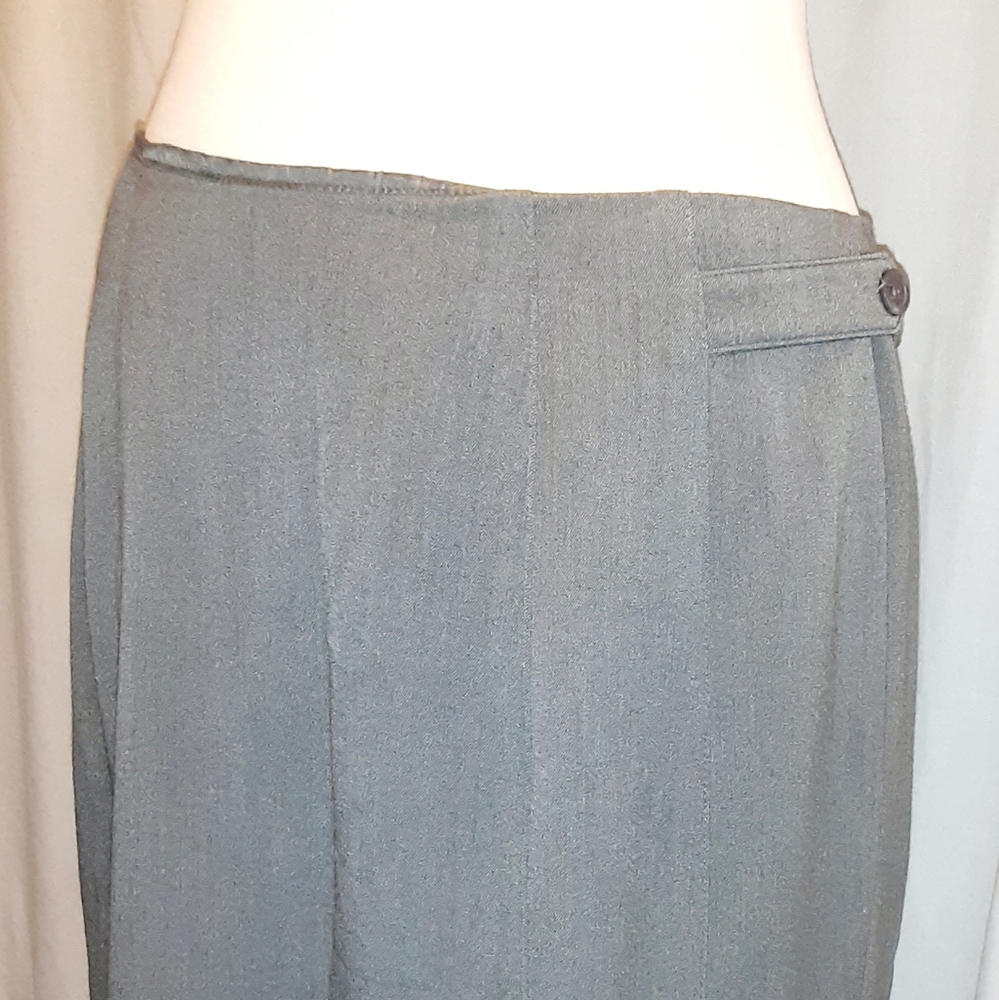 Worthington Petite 10P Midi Kirt Gray Bottom Ruffle trim